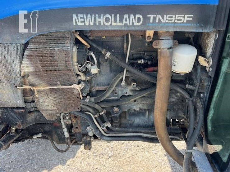 2002-new-holland-tn95f-image-24