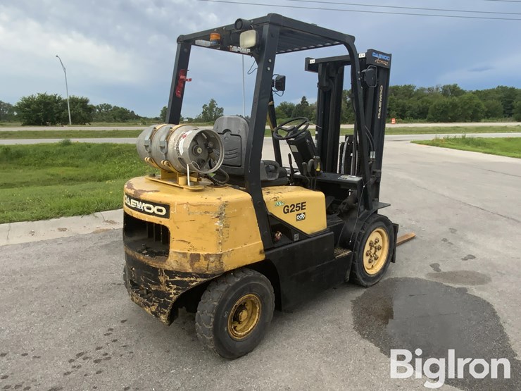 2016-daewoo-g25e-image-5