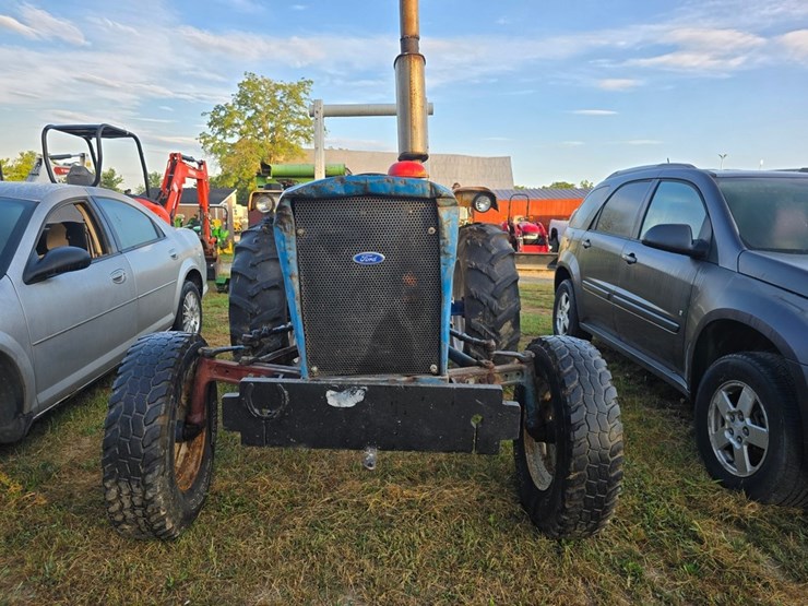 ford-3600-image-2