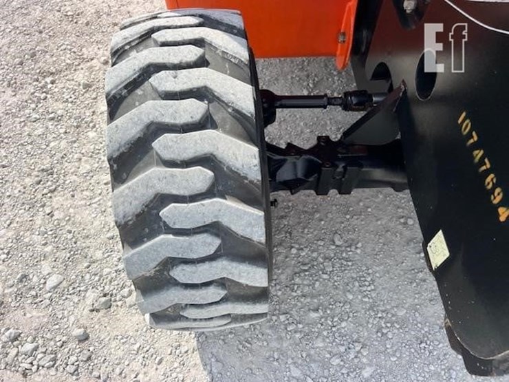 2018-jlg-g5-18a-image-23
