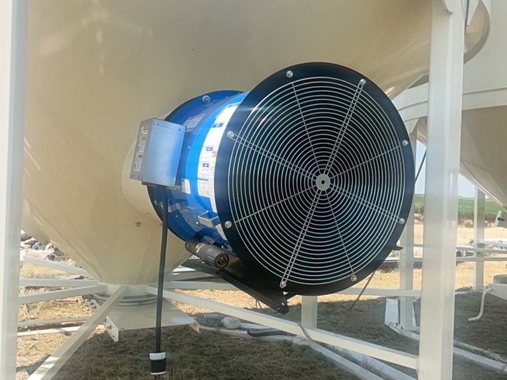 concept-5,000-bushel-hopper-bin,-fully-equipped-with-agi-grainguard-bin-fan-with-7.5-hp-three-phase-electric-motor-image-53