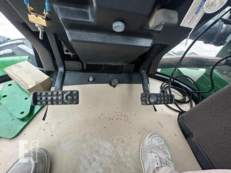 1989-john-deere-8760-image-23
