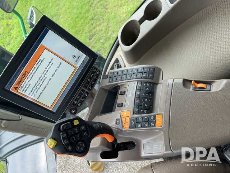 2020-john-deere-f4365-image-15