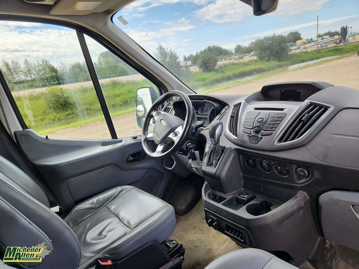 2019-ford-transit-image-22
