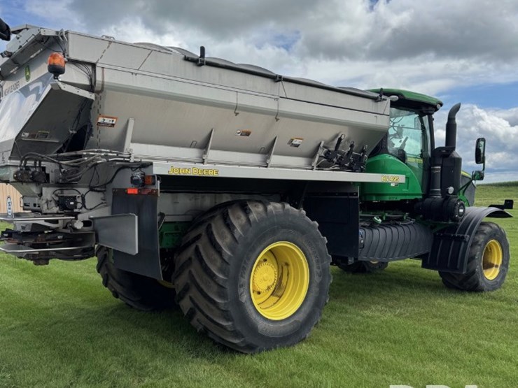 2020-john-deere-f4365-image-9