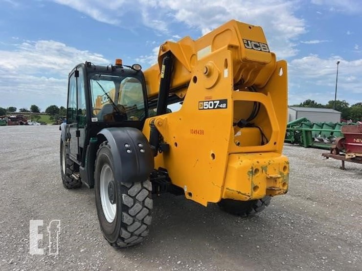 2015-jcb-507-42-image-5