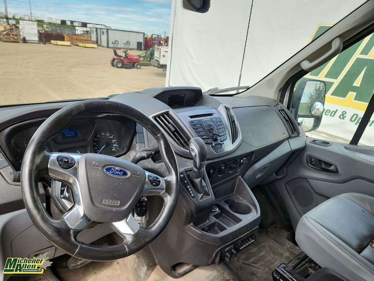 2019-ford-transit-image-9