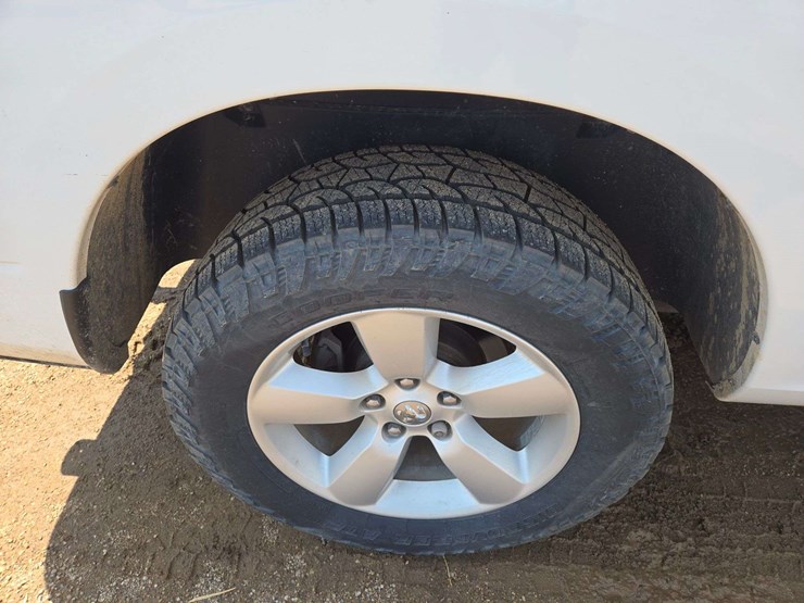 2014-ram-1500-tradesman-image-8