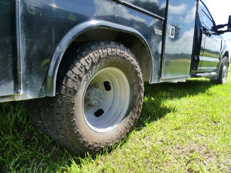 2019-ford-f350-xl-image-6