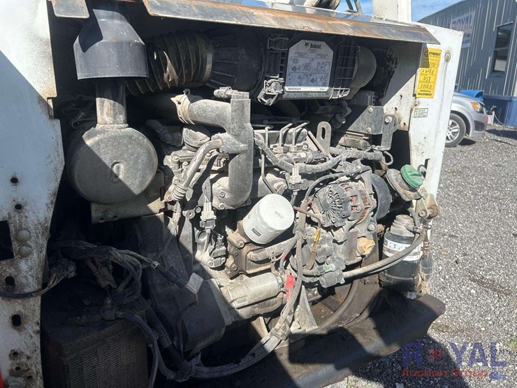 2018-bobcat-t590-image-7
