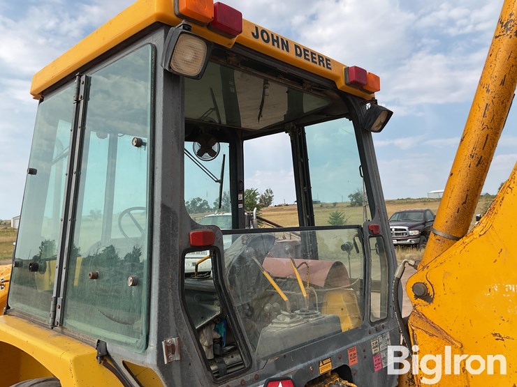 1990-deere-210c-image-16