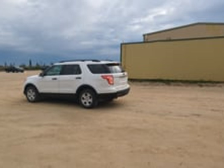 2013-ford-explorer-image-5