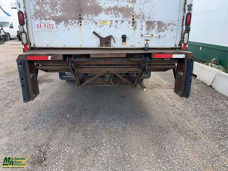 2006-hino-185-image-10
