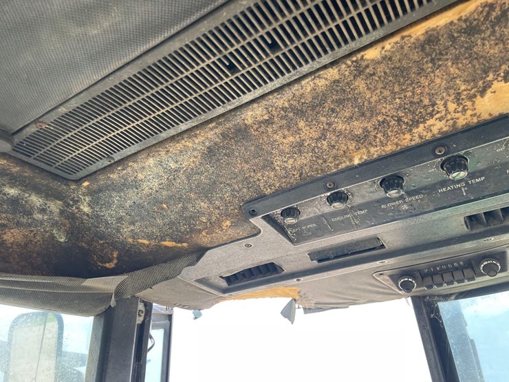 john-deere-4630-image-39
