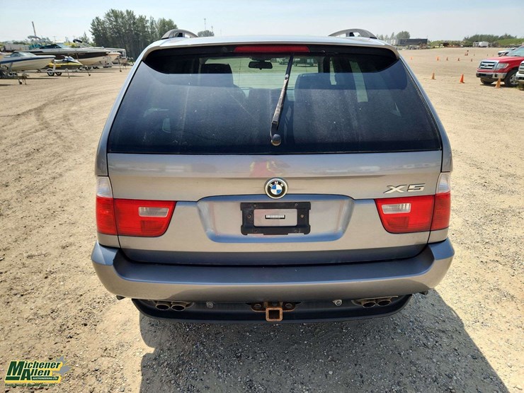 2005-bmw-x5-image-22