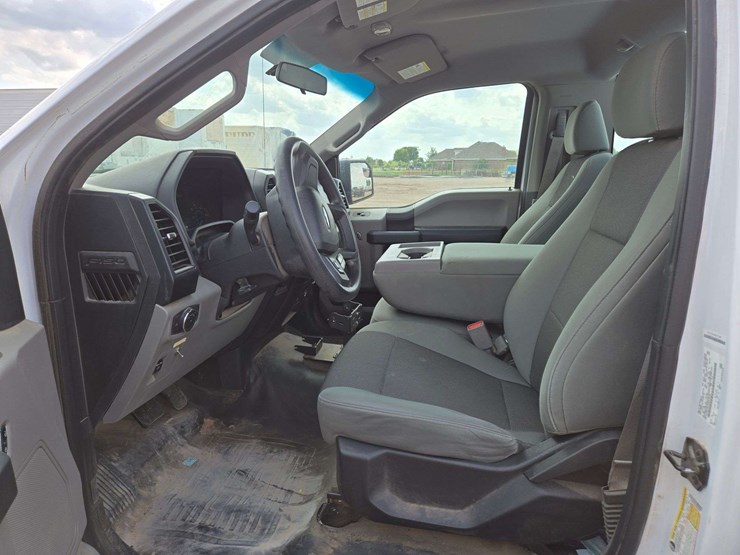2016-ford-f150-xl-image-6