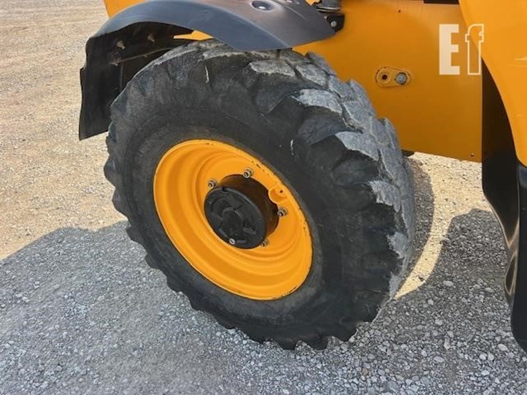 2018-jcb-506-36-image-18