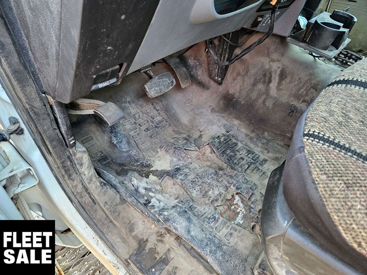 2011-ford-f350-image-39
