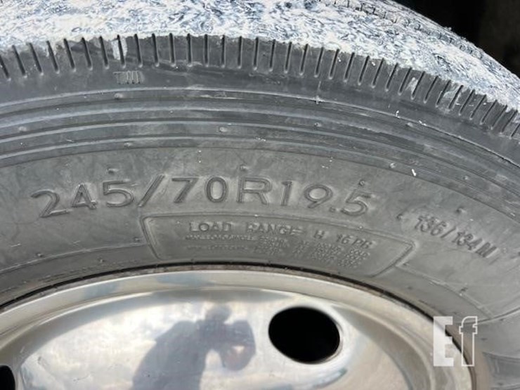 2008-ford-f550-image-12