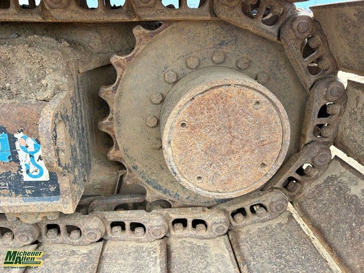 2014-deere-85g-image-14