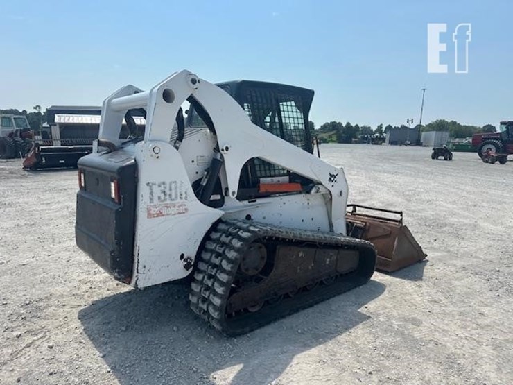 2007-bobcat-t300-image-6