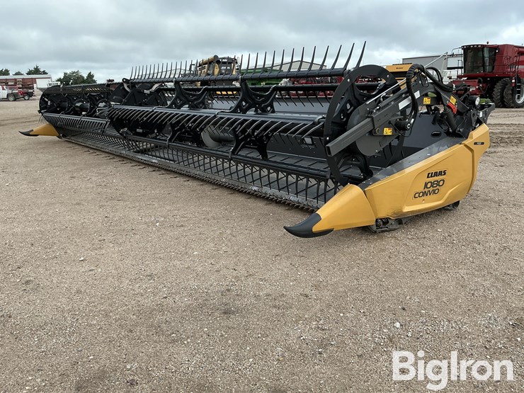 2022-claas-convio-1080-image-1