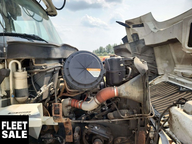 2007-international-workstar-7500-image-19