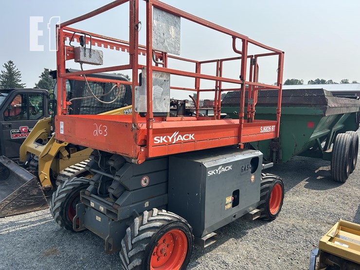 2009-skyjack-sj6826rt-image-1
