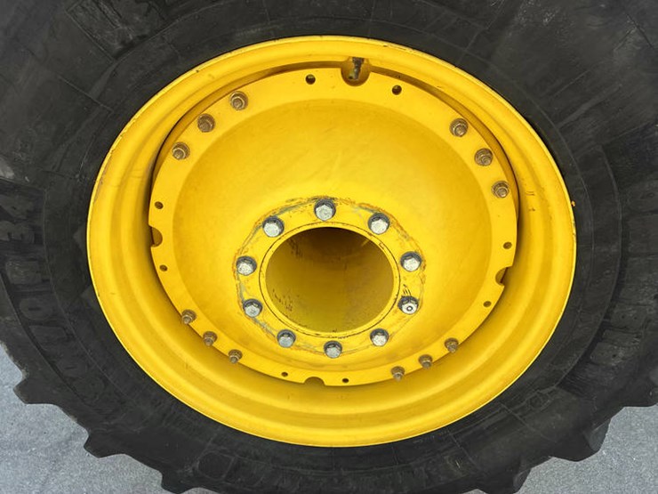2018-john-deere-8370r-image-43