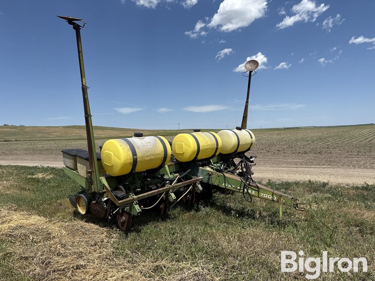 john-deere-7000-image-3