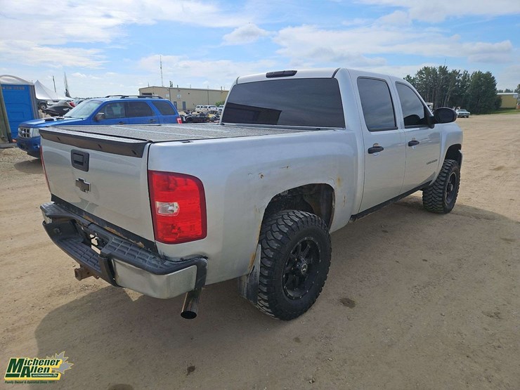 2010-chevrolet-silverado-1500-image-4