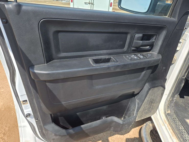 2014-ram-1500-tradesman-image-11