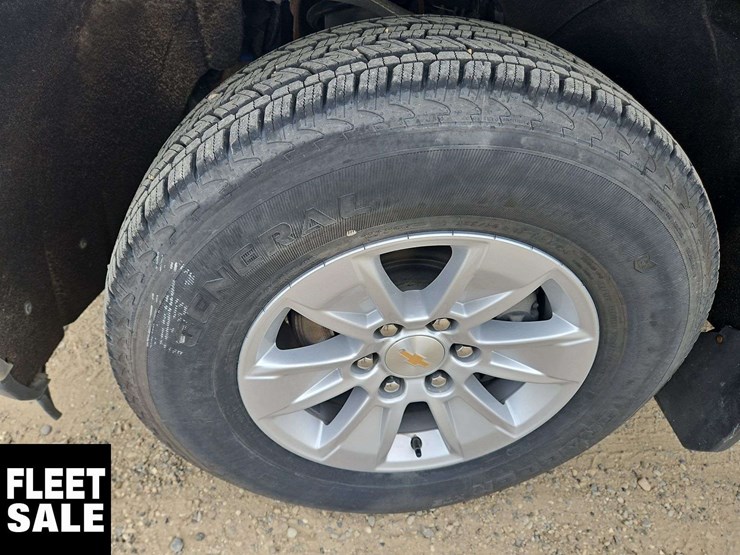 2019-chevrolet-silverado-1500-image-22