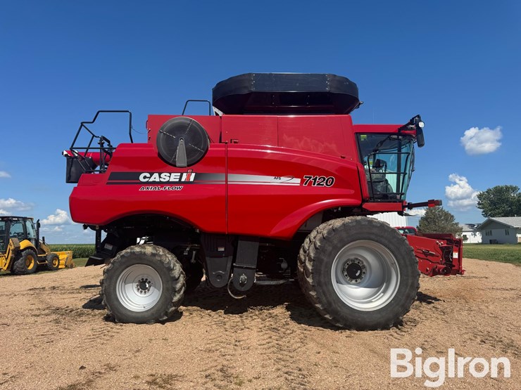 2010-case-ih-7120-image-4