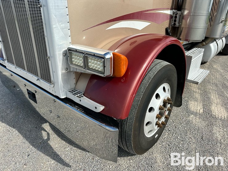 2005-peterbilt-379-image-19