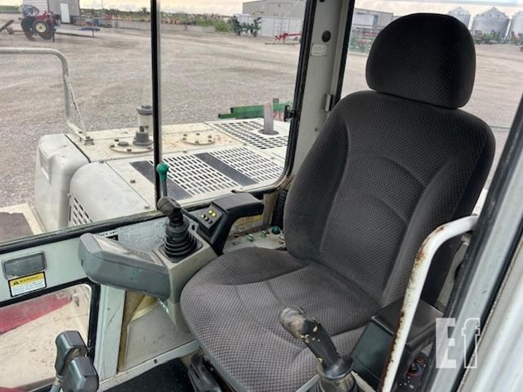 takeuchi-tb175-image-35