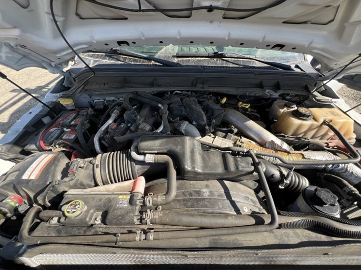 2012-ford-f550-image-16