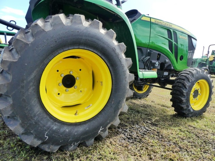 john-deere-3025e-image-6