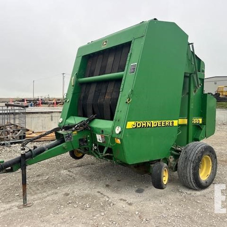 1997 JOHN DEERE 566