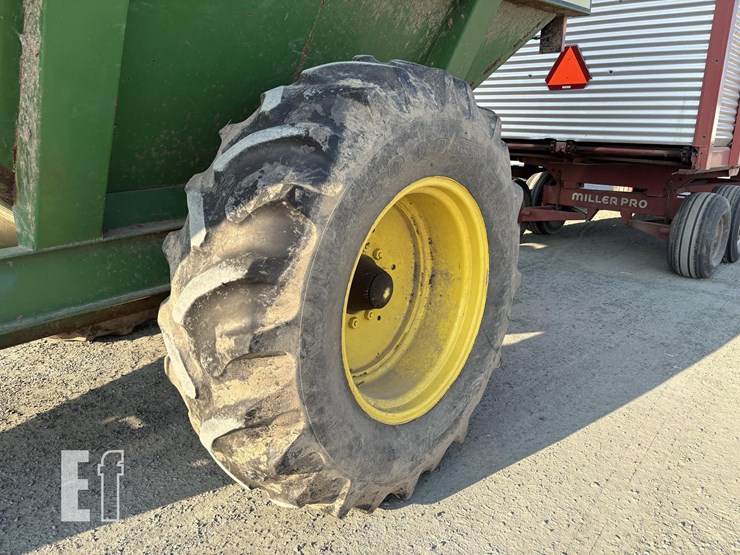 john-deere-1210a-image-5