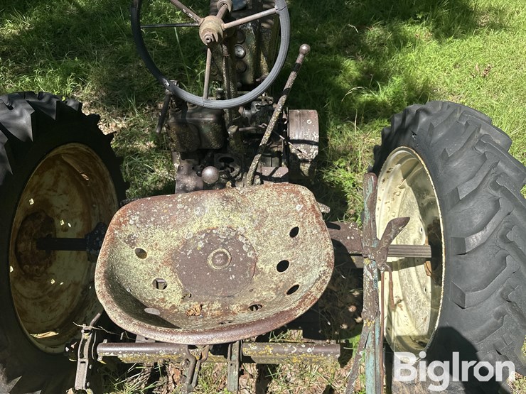 john-deere-h-image-11