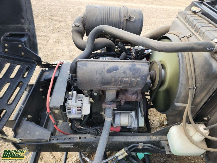 john-deere-3225c-image-9