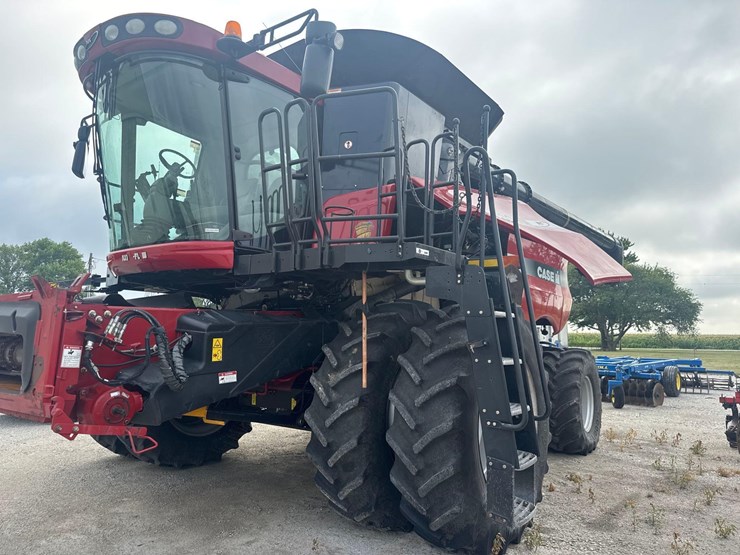 2004-case-ih-8010-image-3