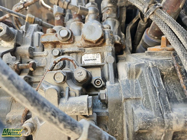 2013-utility-53'-x-102"-image-14