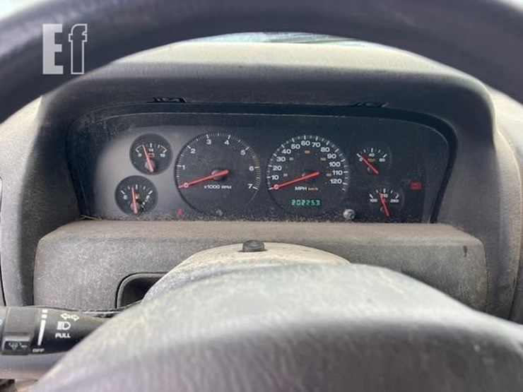 2001-jeep-grand-cherokee-laredo-image-42