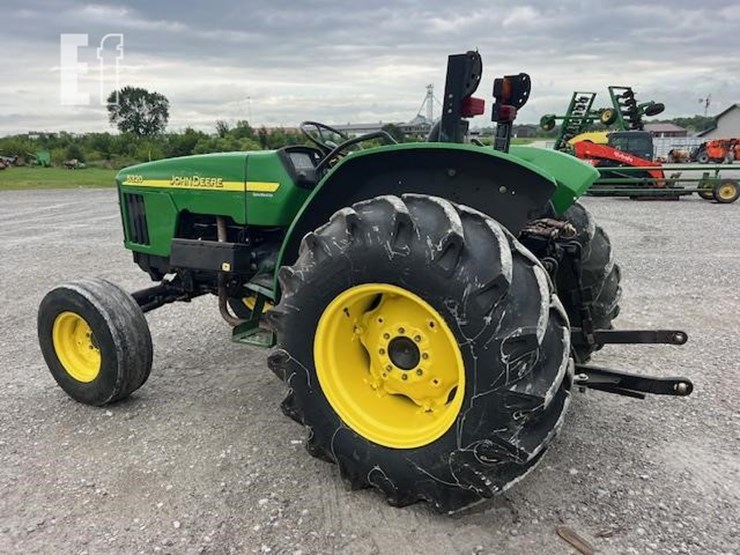 2001-john-deere-5320-image-3