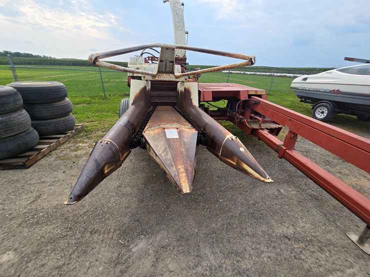 hesston-7160-image-8