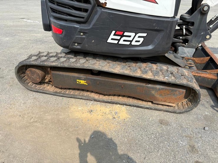 2021-bobcat-e26-image-11