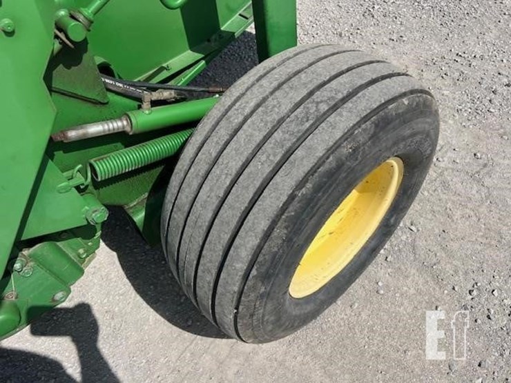 2006-john-deere-567-image-15