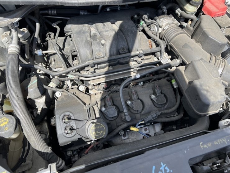 2014-ford-explorer-image-11